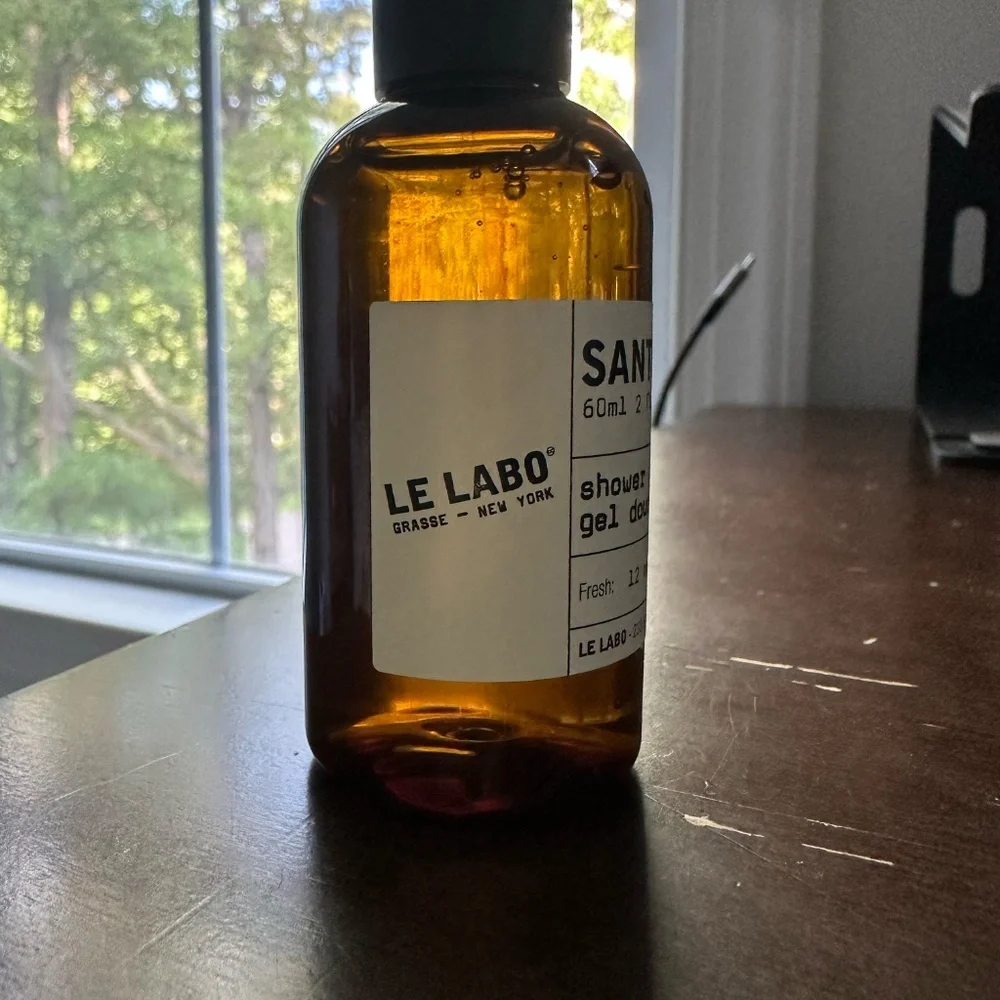 Le Labo - Santal 33 Soap, Lotion & Shower Gels - Picture 2 of 9